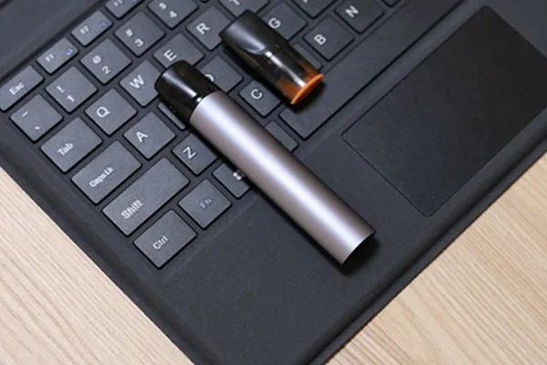 一次性電子煙與可重複使用電子煙